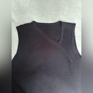 Black Sleeveless Camisole Top